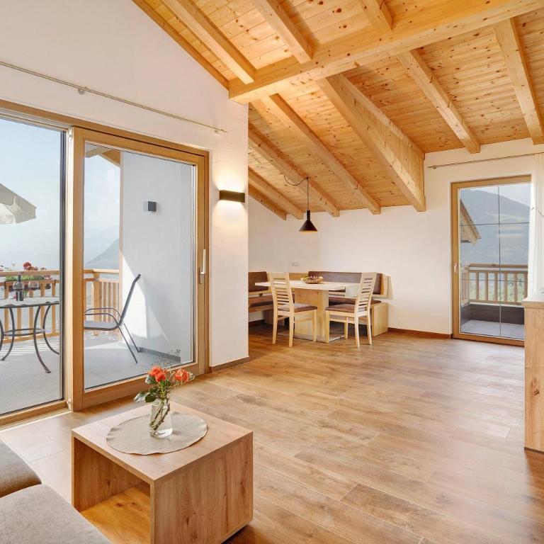 Unterötzbauerhof - Fewo Weinberg - Deluxe-Apartment mit 2 Schlafzimmern und Gartenblick - 2