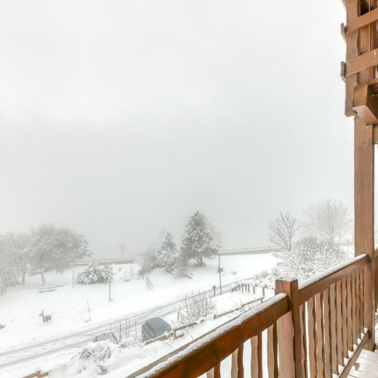 Souveraine 3 Charmant Appartement - Three-Bedroom Premium Apartment with Balcony - 27