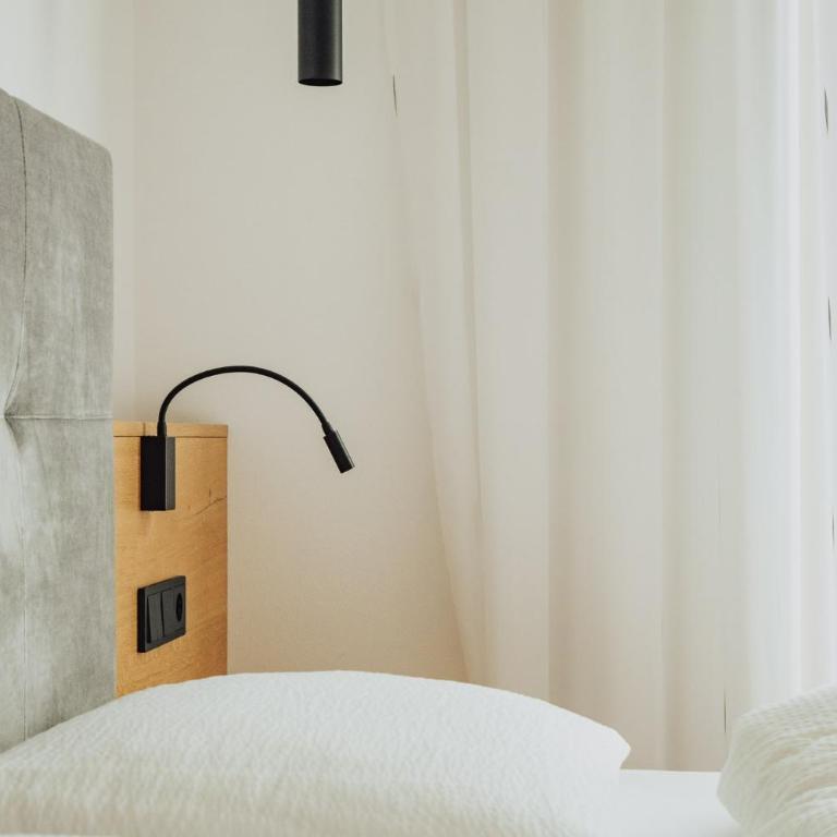 Oberegghof Ferienwohnung Hirzer - Appartamento Deluxe con 2 Camere da Letto e Vista Giardino - 2
