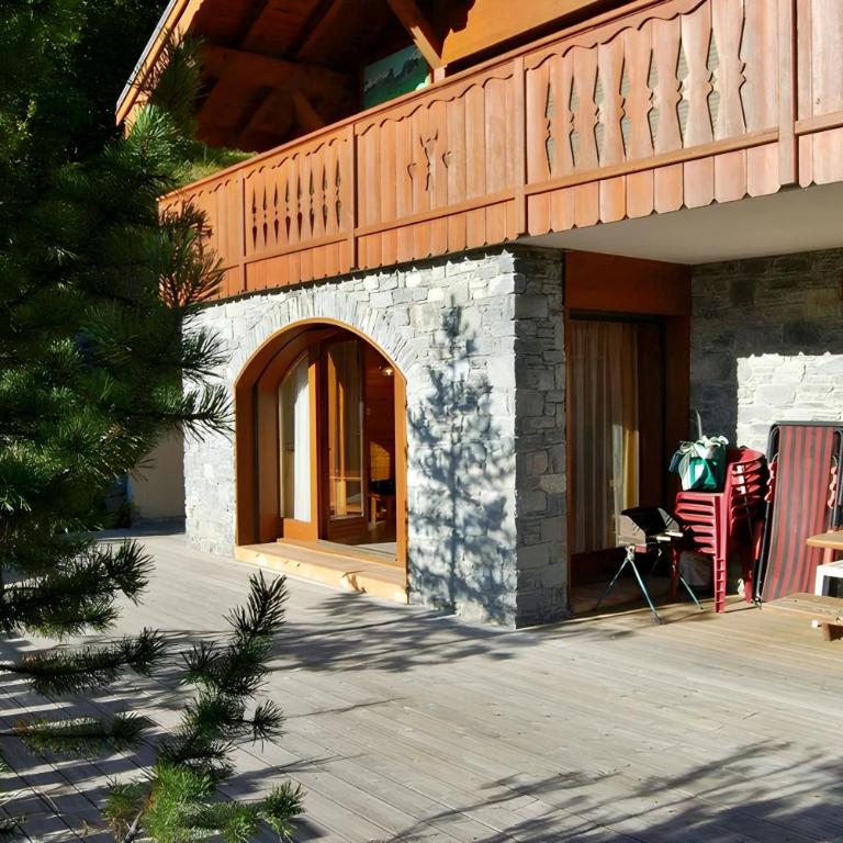 CASA-Chalet du Merle 1 : Refuge alpin à Champagny - Maison 4 Chambres - 1
