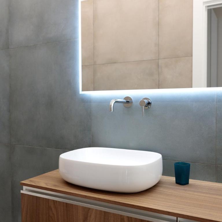 Villa Joseph con piscina - Appartamento Deluxe con 2 Camere da Letto e Vista Giardino - 15
