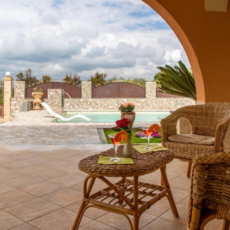 Villa Sonia - Vista Mare - Villa - Vue sur Mer - 2