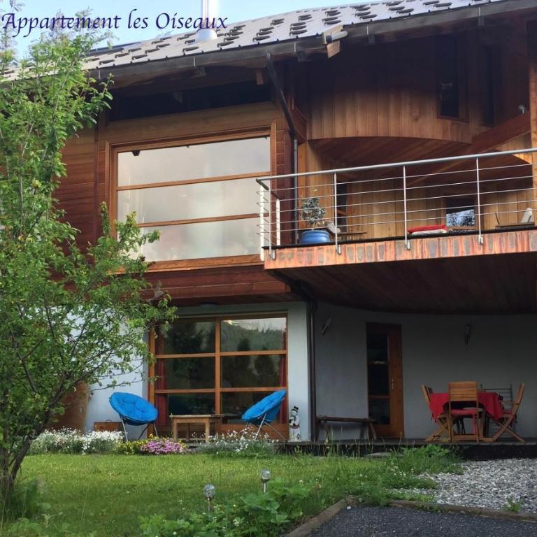 Charmant Appartement dans Chalet - Appartement 2 Chambres avec Vue sur la Montagne - 1