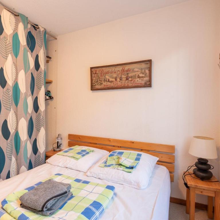 T2 Bis - centre Barèges - cure - Superior Apartment with City View - 8