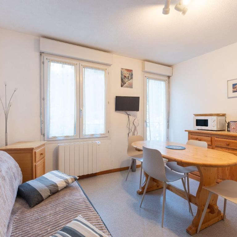 T2 Bis - centre Barèges - cure - Superior Apartment with City View - 2