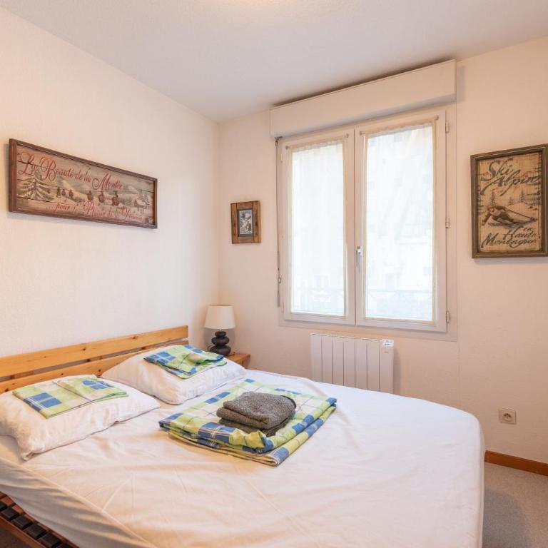 T2 Bis - centre Barèges - cure - Superior Apartment with City View - 7