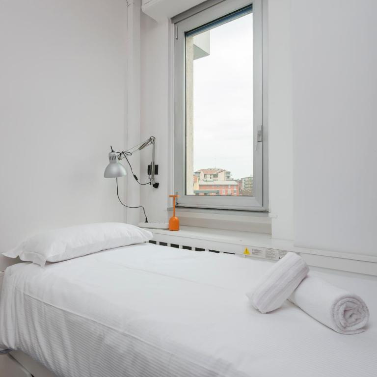 I-Host - Spacious 3BR Apt - Balcony - Sleeps 7 - Appartamento con 3 Camere da Letto - 24