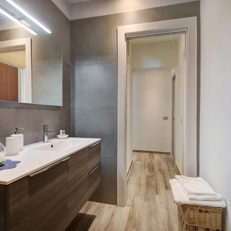 Casa Federico - Two-Bedroom Deluxe Apartment with Balcony - 16