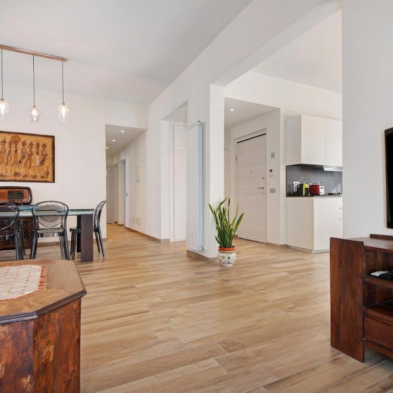 Casa Federico - Two-Bedroom Deluxe Apartment with Balcony - 2