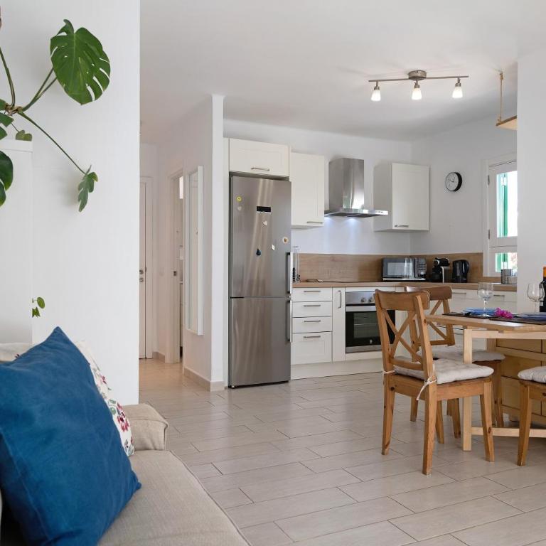 Casa Lorea - One-Bedroom Apartment with Garden View - 11