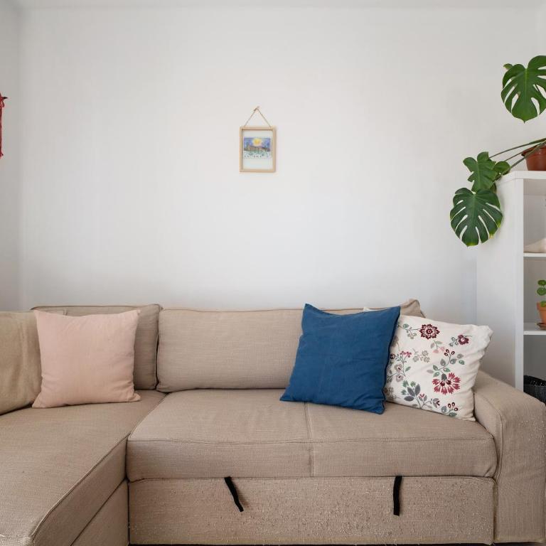 Casa Lorea - One-Bedroom Apartment with Garden View - 9
