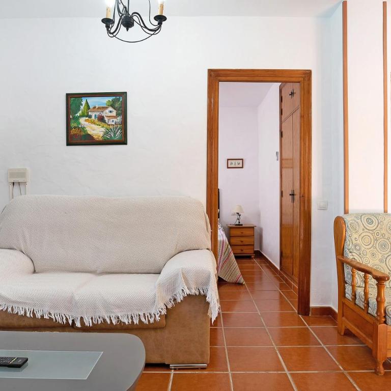Casa Antonia 2 - Habitación Cuádruple - vistas al jardín - 5