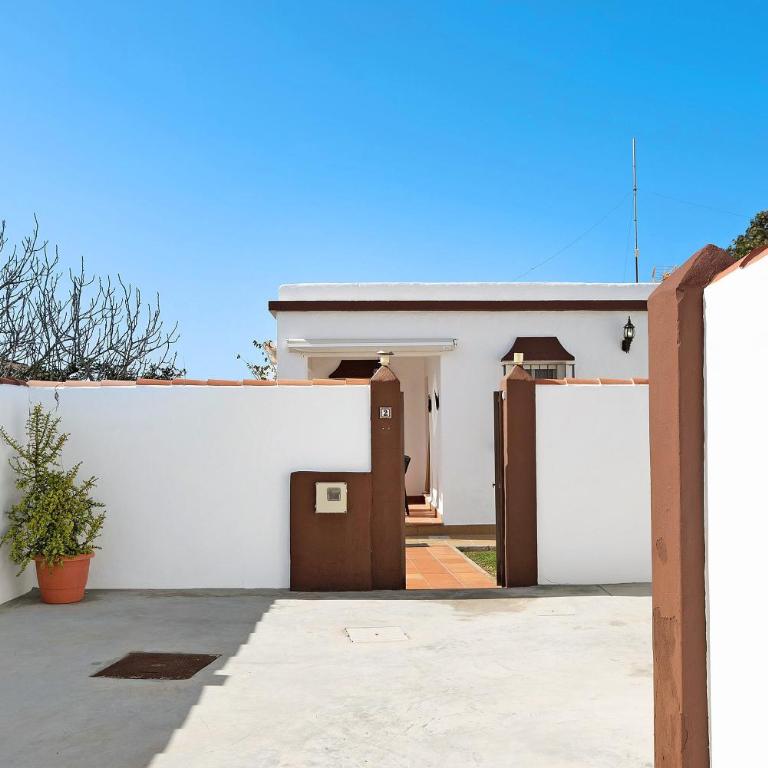 Casa Antonia 2 - Habitación Cuádruple - vistas al jardín - 21