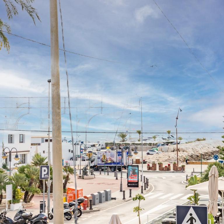 Vistamar - Superior One-Bedroom Apartment with Balcony - 21