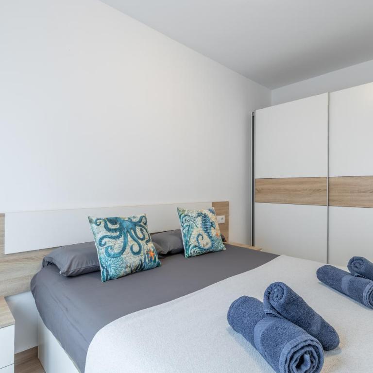 Vistamar - Superior One-Bedroom Apartment with Balcony - 13