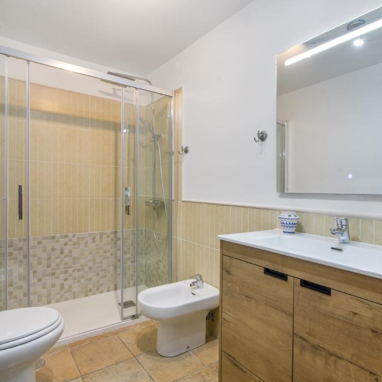 Los Albatros - Apartamento Deluxe de 2 dormitorios con vistas al jardín - 11