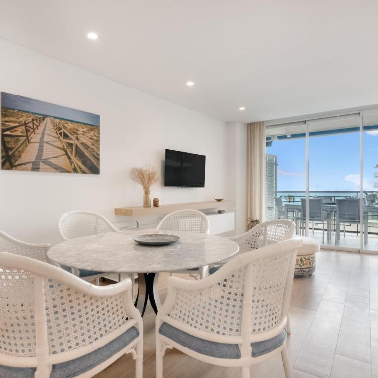 Gandia Tropicana Suite - Apartamento Premium de 3 dormitorios con balcón - 9