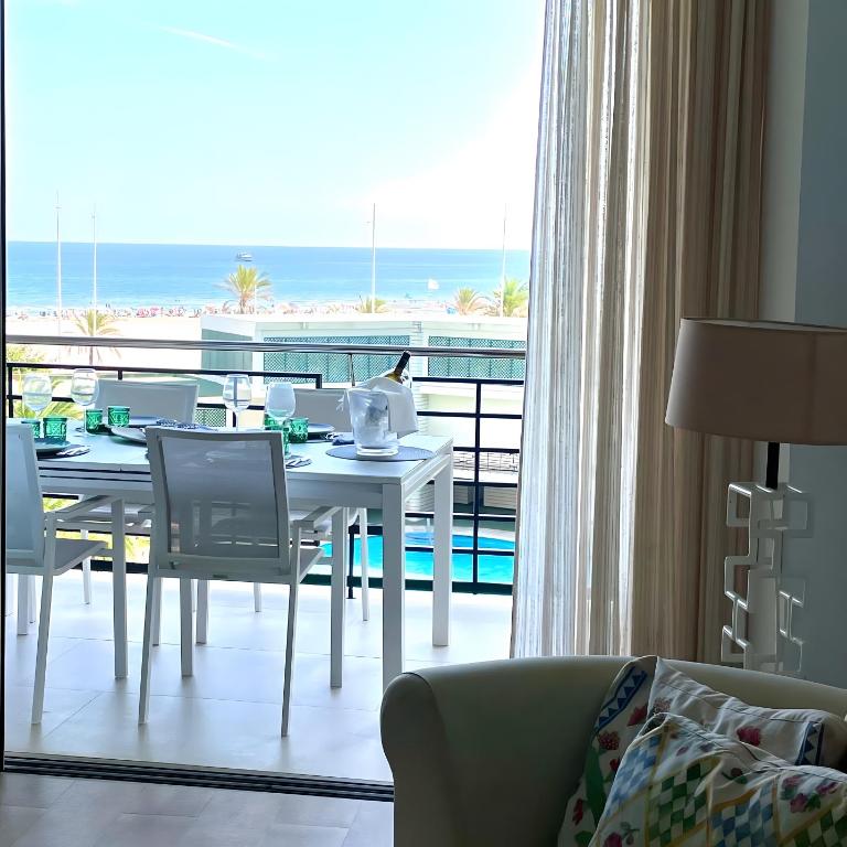 Gandia Tropicana Suite - Apartamento Premium de 3 dormitorios con balcón - 15