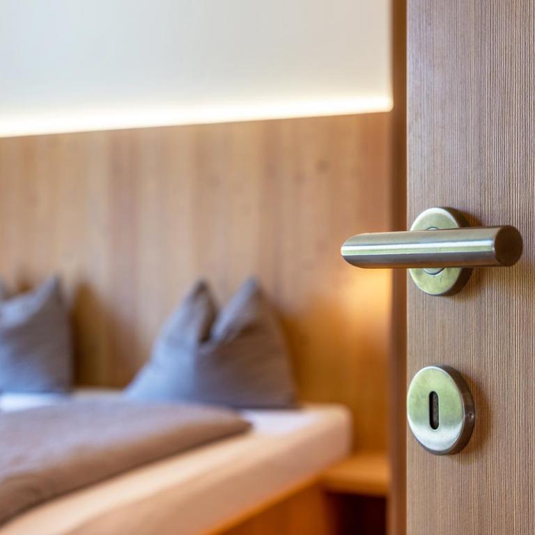 Vista Dolomites Apartment Energy - Appartamento Deluxe con 2 Camere da Letto e Vista Giardino - 16