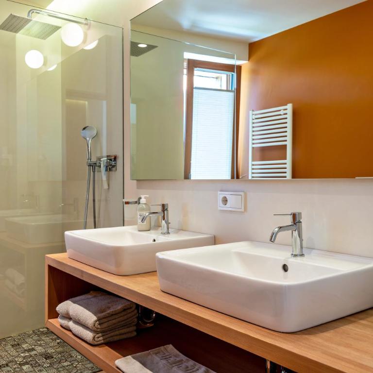 Vista Dolomites Apartment Energy - Appartamento Deluxe con 2 Camere da Letto e Vista Giardino - 22