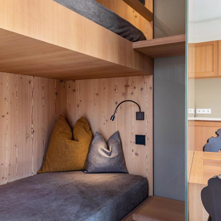 Vista Dolomites Apartment Energy - Appartamento Deluxe con 2 Camere da Letto e Vista Giardino - 13