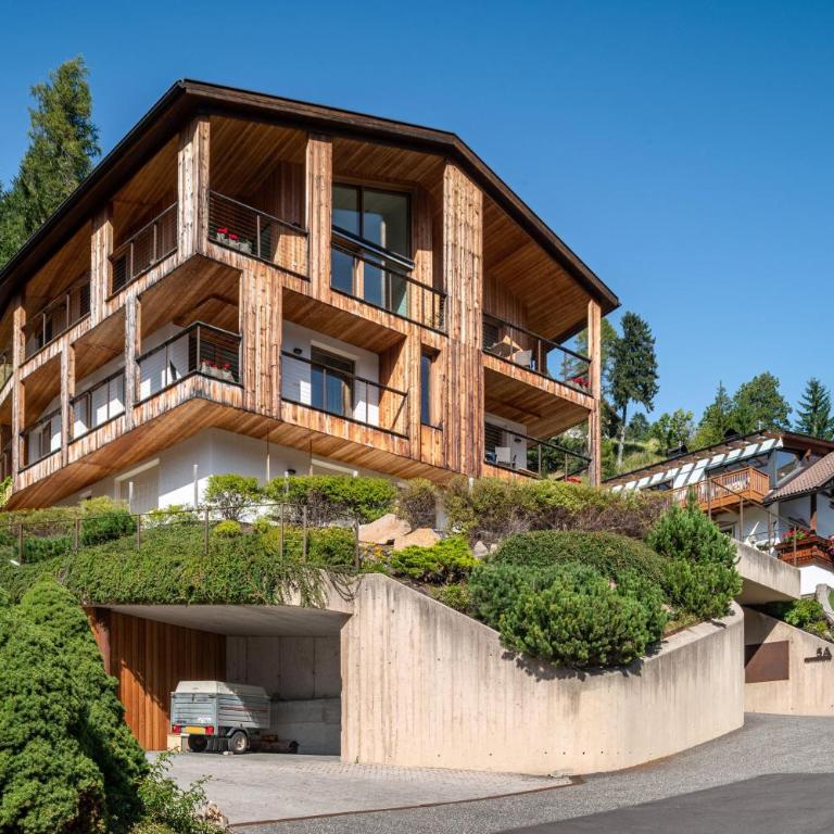 Vista Dolomites Apartment Energy - Appartamento Deluxe con 2 Camere da Letto e Vista Giardino - 2