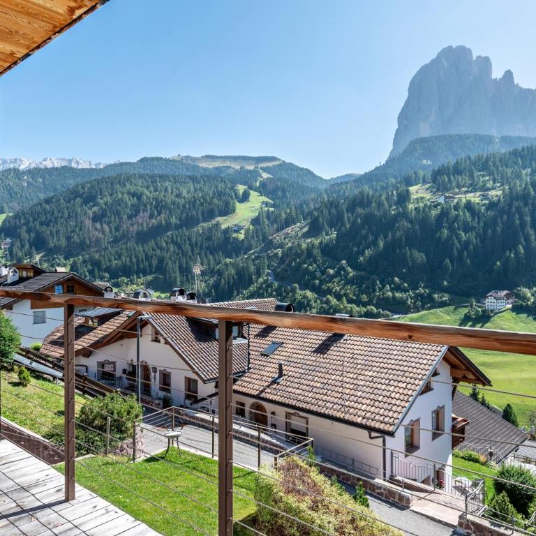 Vista Dolomites Apartment Energy - Appartamento Deluxe con 2 Camere da Letto e Vista Giardino - 1