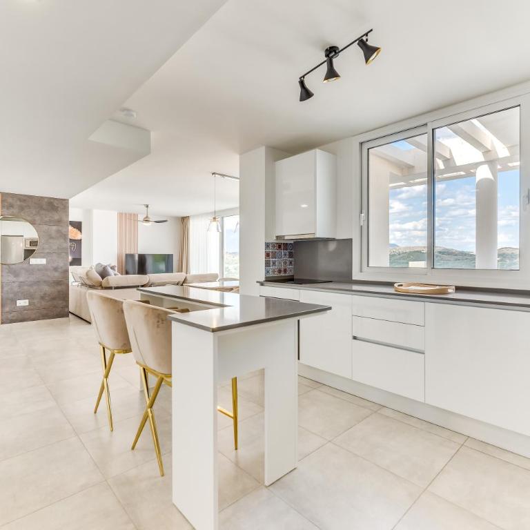 Penthouse with private pool - Apartamento Superior con vistas a la ciudad - 6