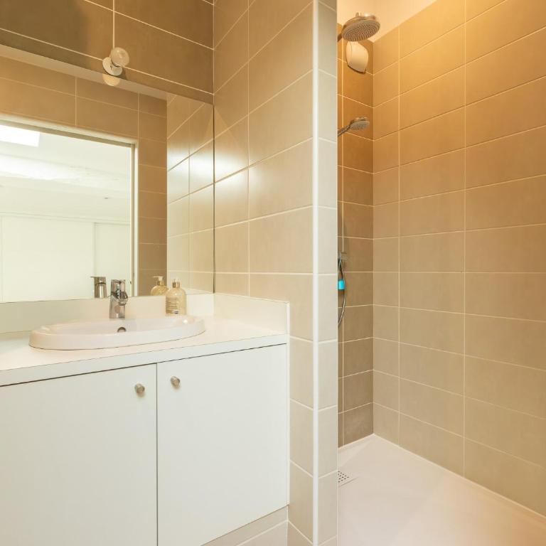 Duplex Curistes - Conciergerieland - Appartement 2 Chambres Deluxe avec Balcon - 9