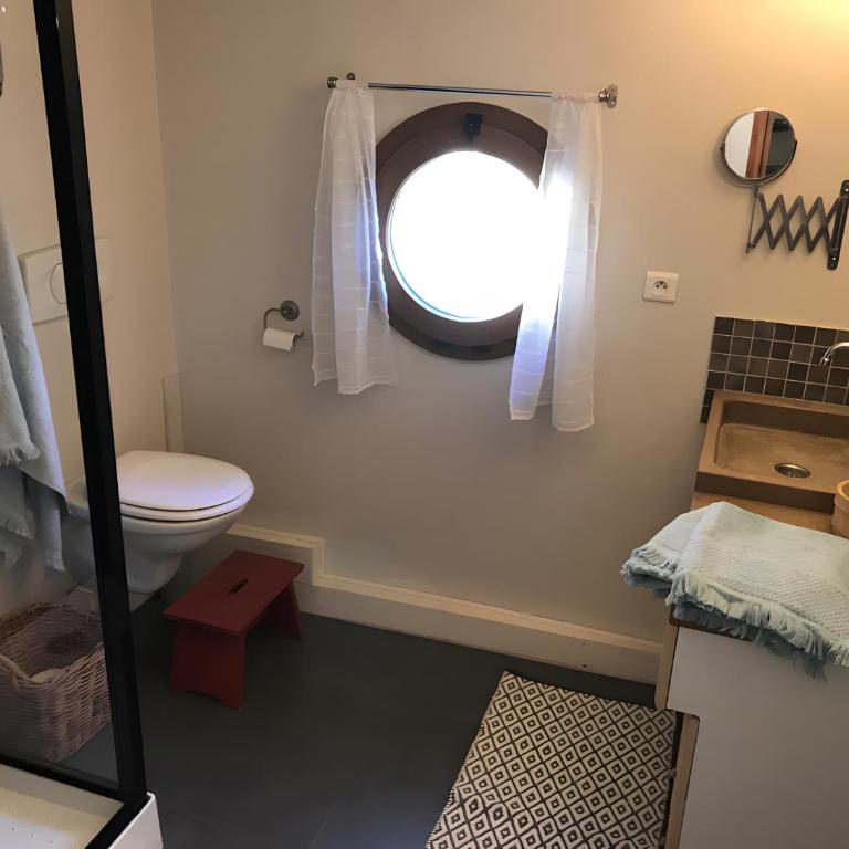 Gîte De Charme au Pied du Ventoux - Appartement 1 Chambre - Vue sur Jardin - 8