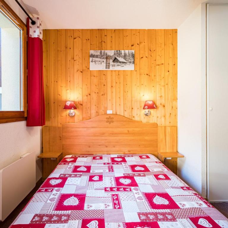 Appartement Ski Valmeinier - Two-Bedroom Deluxe Apartment with Garden View - 15