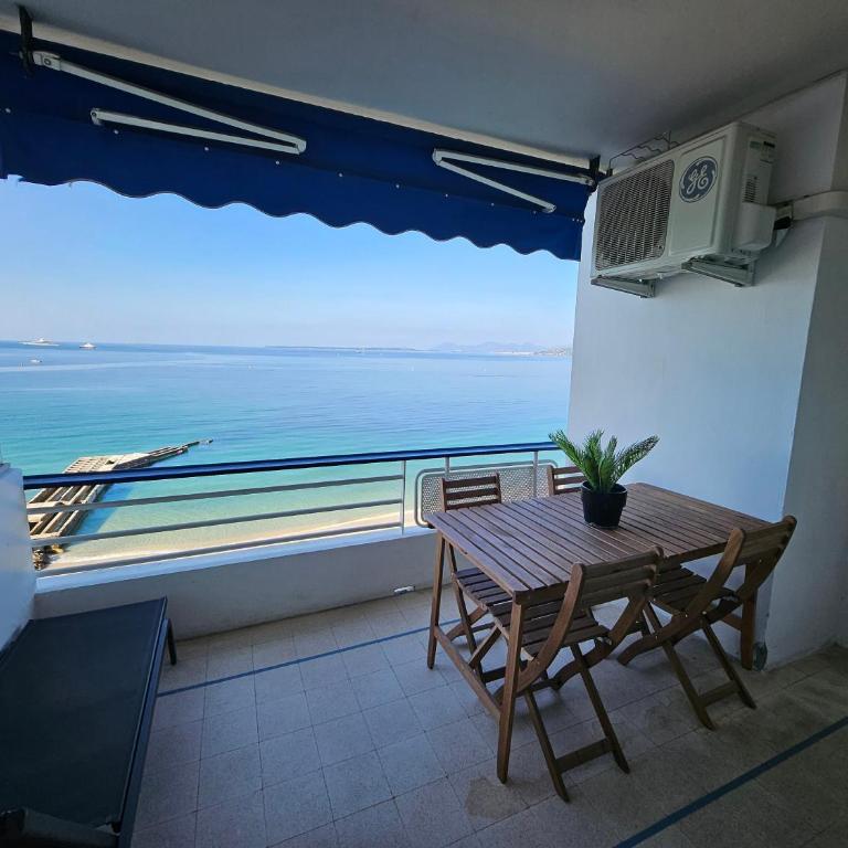 Centre Juan les Pins Colombier 2P - Studio - Vue sur Mer - 1
