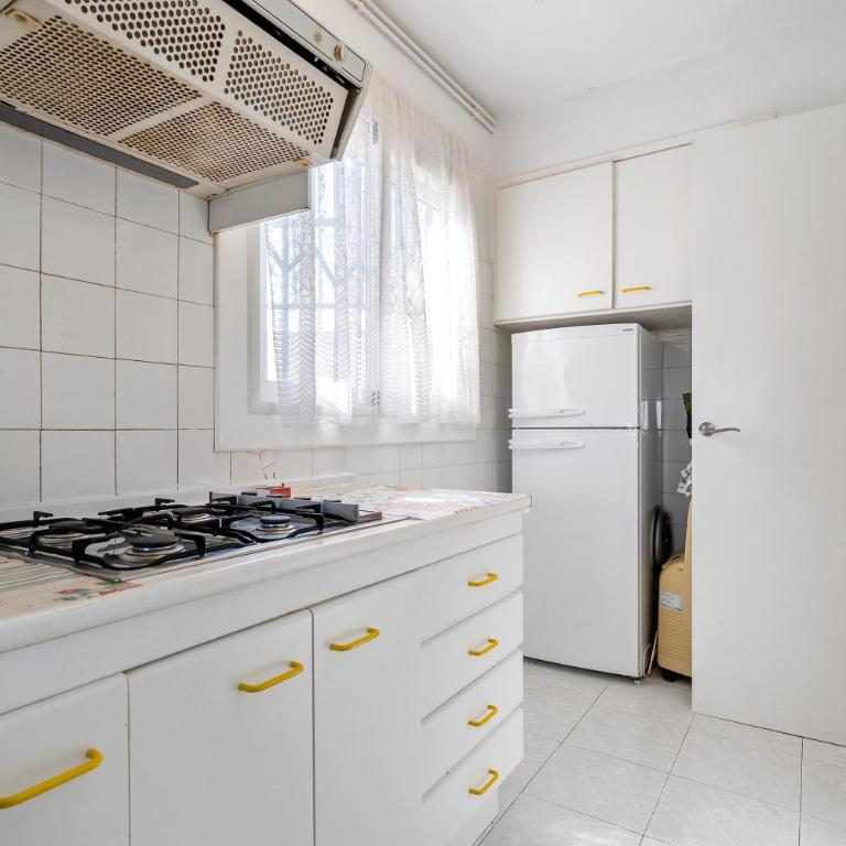 Cap Salou - Superior One-Bedroom Apartment with Balcony - 11