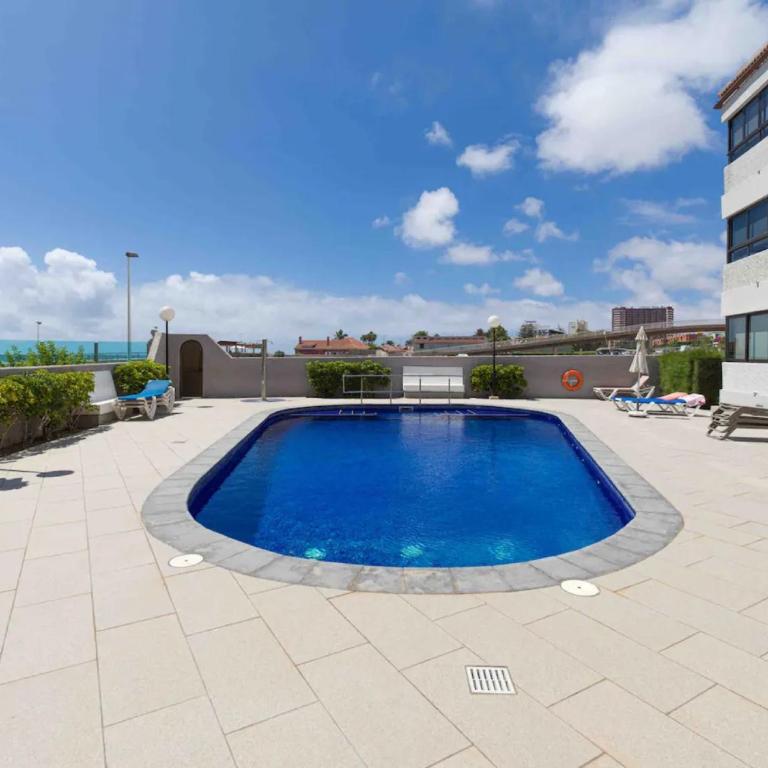En la playa 2 dormitorios y piscina - Two-Bedroom Deluxe Apartment with Ocean View - 33