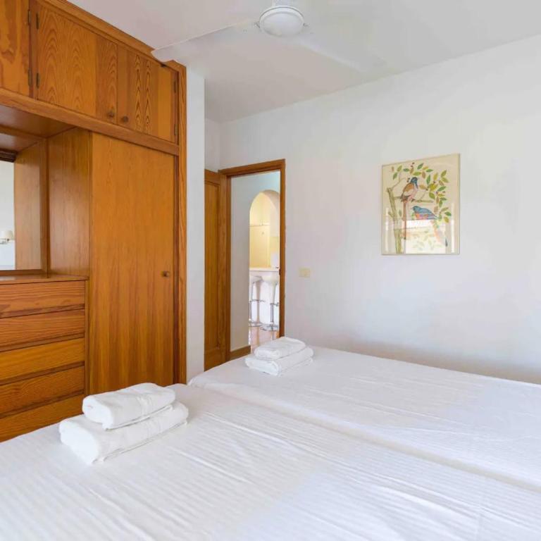En la playa 2 dormitorios y piscina - Two-Bedroom Deluxe Apartment with Ocean View - 18