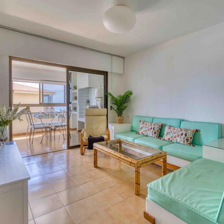 En la playa 2 dormitorios y piscina - Two-Bedroom Deluxe Apartment with Ocean View - 8