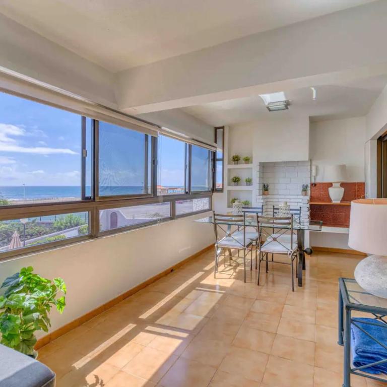 En la playa 2 dormitorios y piscina - Two-Bedroom Deluxe Apartment with Ocean View - 31