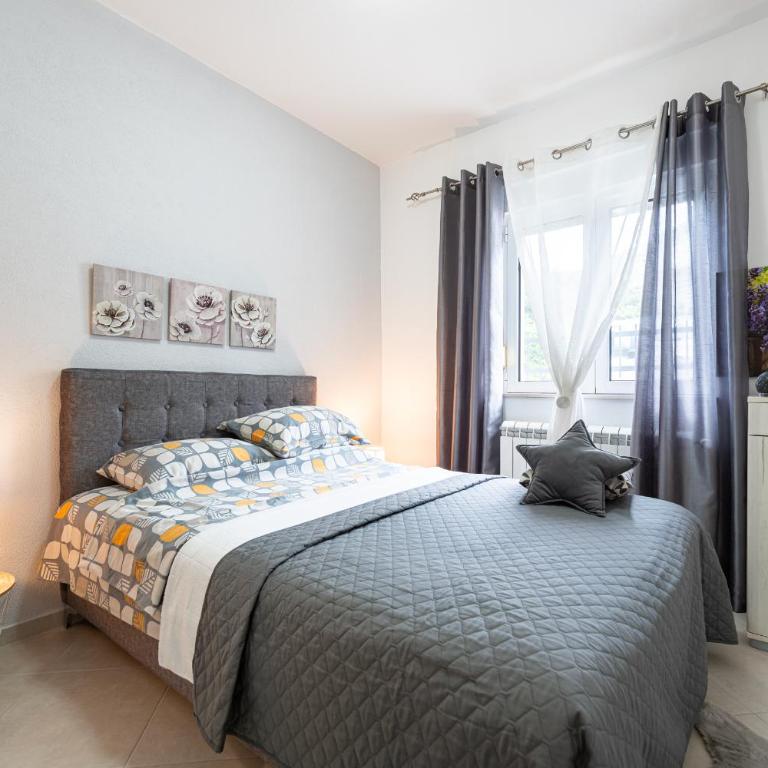 Apartments Gabi&Zdenka Tivat - One-Bedroom Apartment with Garden View - 7