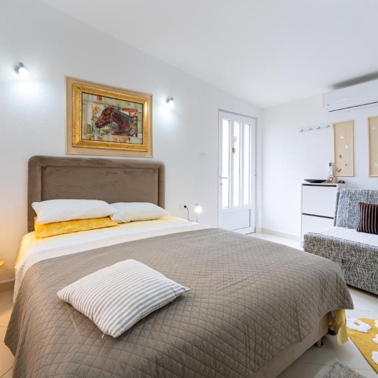 Apartments Gabi&Zdenka Tivat - Studio with Garden View - 3