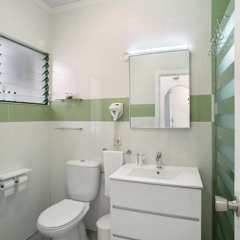 Casa Los Veleros F2 - Two-Bedroom Deluxe Apartment with Ocean View - 13