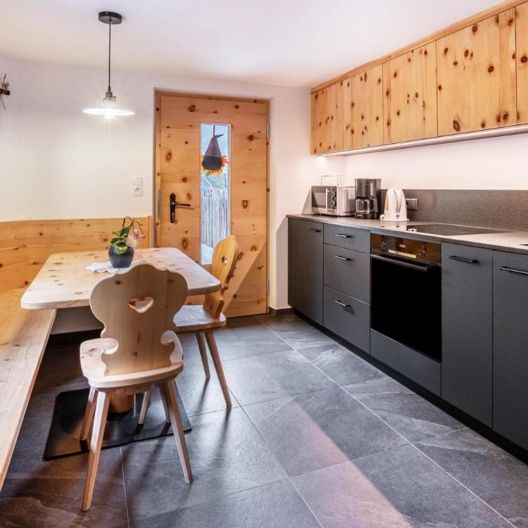 Innerforchhof Schnals - Apartamento Deluxe de 2 dormitorios con vistas al jardín - 2