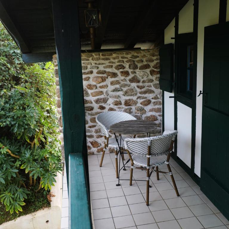 Domaine Xixtaberri - Habitación Cuádruple con terraza - 6