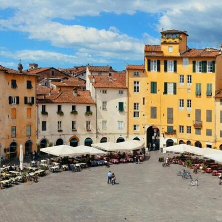 Casina Di Pietro - Lucca - Apartment with Shower - 1
