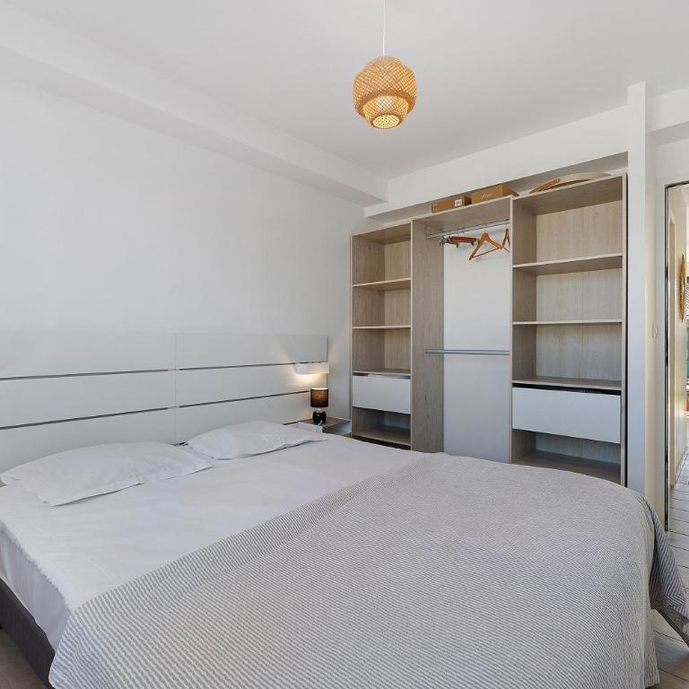 Appartement Mimosas - 400m plage - Maison 1 Chambre - 12