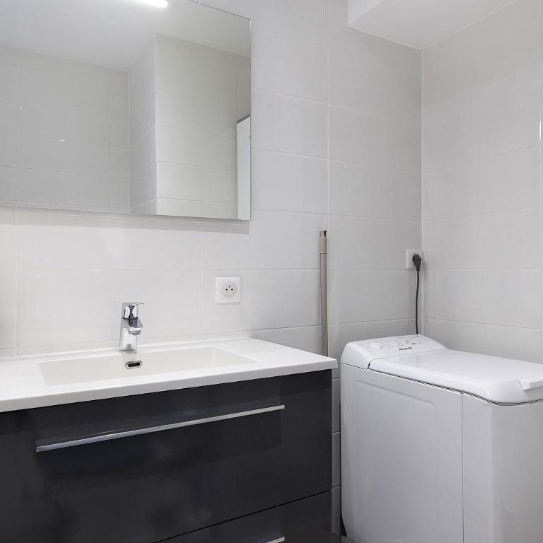 Appartement Mimosas - 400m plage - Maison 1 Chambre - 13