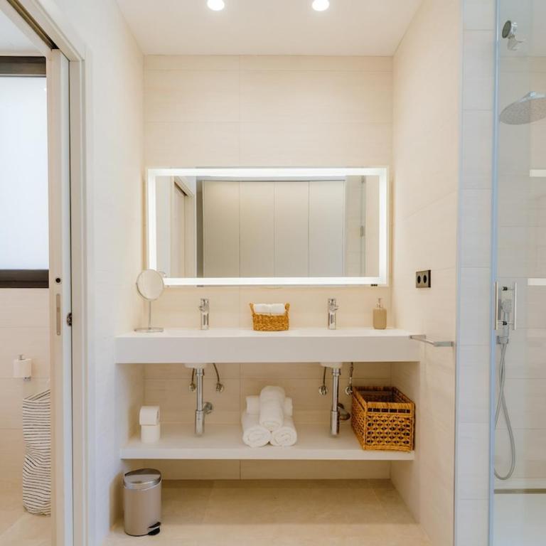 Villa Calima - Three-Bedroom Villa - 56