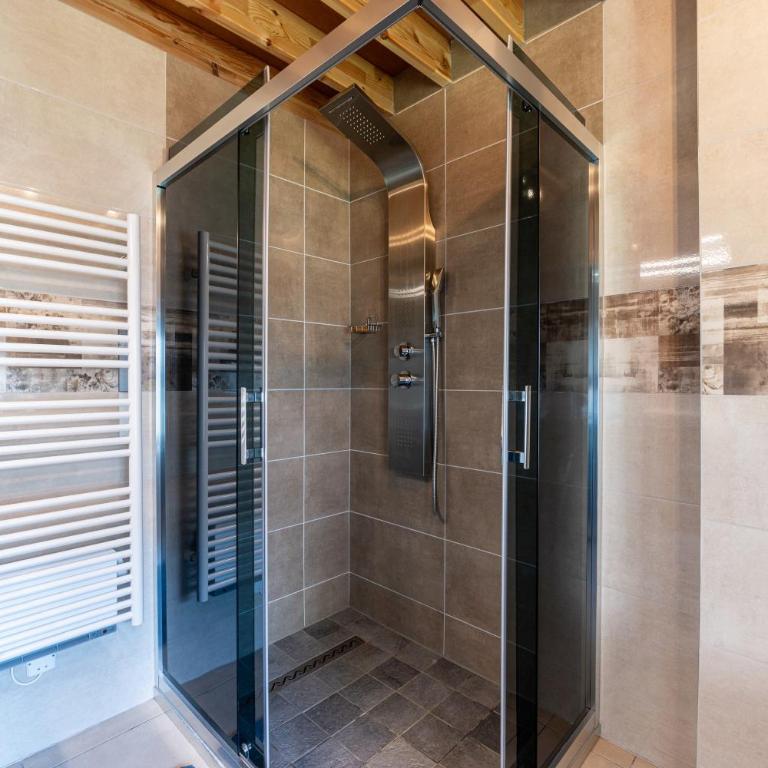 Les Bellevues - Chambre Quadruple avec Douche - 18