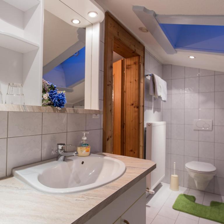 Haus Waldesruh - Apartment mit 2 Schlafzimmern und Balkon - 10
