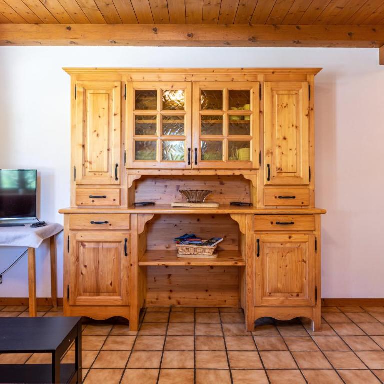 Chalet de la Marmotte - Two-Bedroom Deluxe Apartment with Garden View - 5