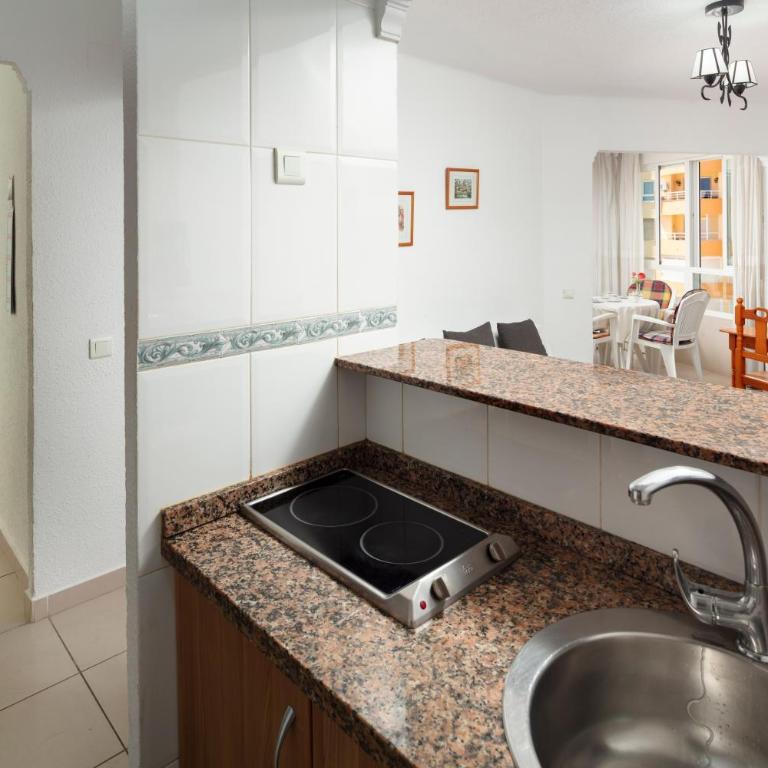 Bloque 85 - Apartamento Superior de 1 dormitorio con balcón - 7
